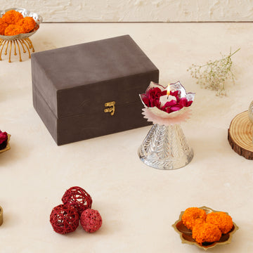 Handcrafted Flower Urli Diya Gift Box