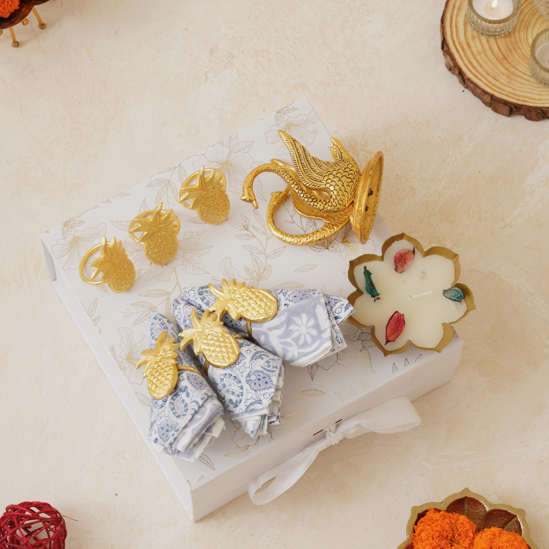 Festive Table Gift Set – Napkin Set with Metal Diya