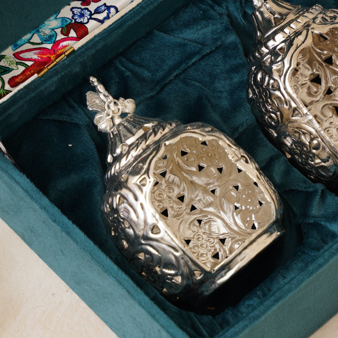 Silver Carving T-Light Holder- Gift Box