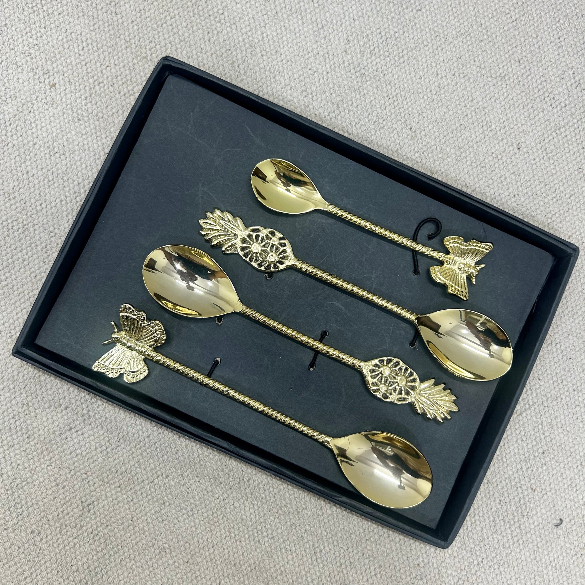 Luxury Gold-Plated Pineapple and butterfly Cutlery Set (Set of 4)