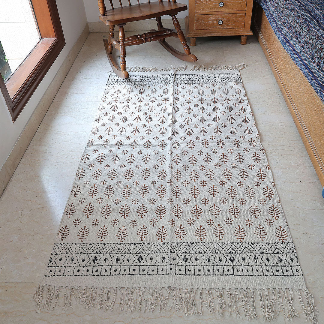 Tribal Earth Handwoven Rug – Natural Cotton with Geometric Border