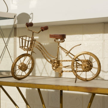Decorative Golden Wrought Iron Cycle Table Ornament | Modern Metal Bicycle Decor Piece